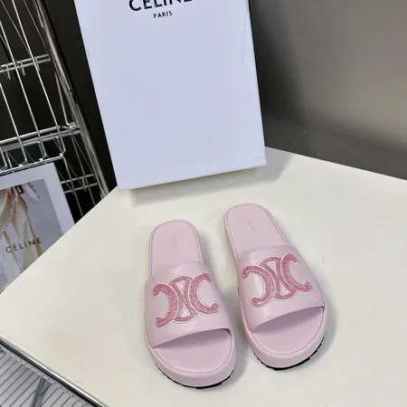 セリーヌ スリッパ