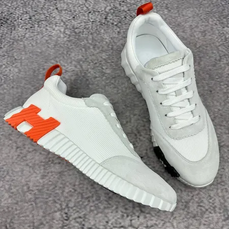 エルメス スニーカー