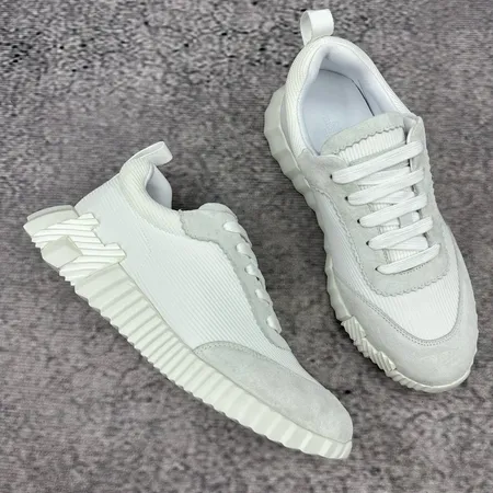 エルメス スニーカー