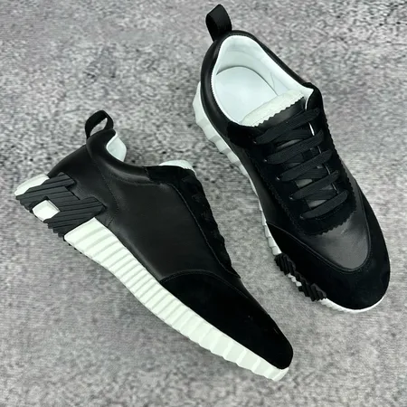 エルメス スニーカー