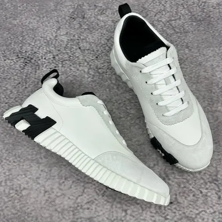 エルメス スニーカー