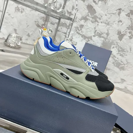 ディオール スニーカー