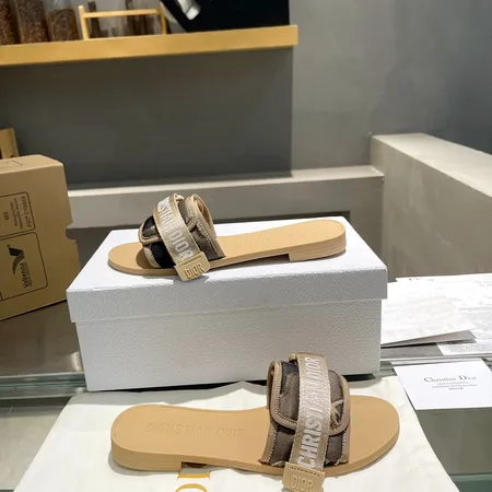 ディオール スリッパ