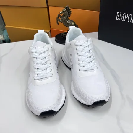 アルマーニ スニーカー