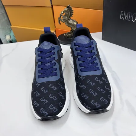 アルマーニ スニーカー