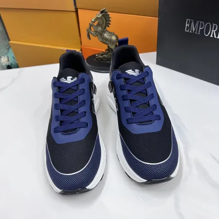 アルマーニ スニーカー