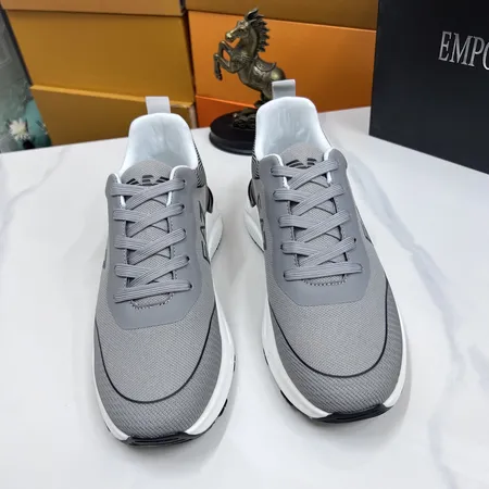 アルマーニ スニーカー