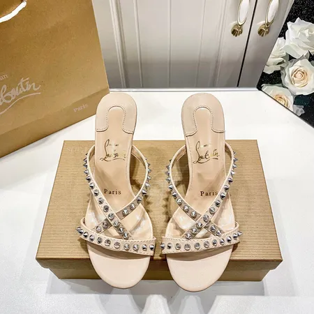 クリスチャン・ルブタン サンダル