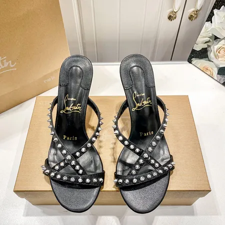 クリスチャン・ルブタン サンダル