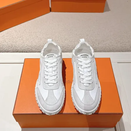 エルメス スニーカー
