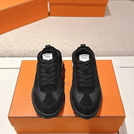 エルメス スニーカー