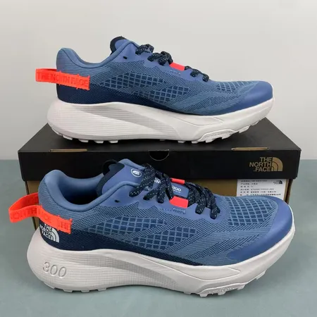 ノースフェイス スニーカー