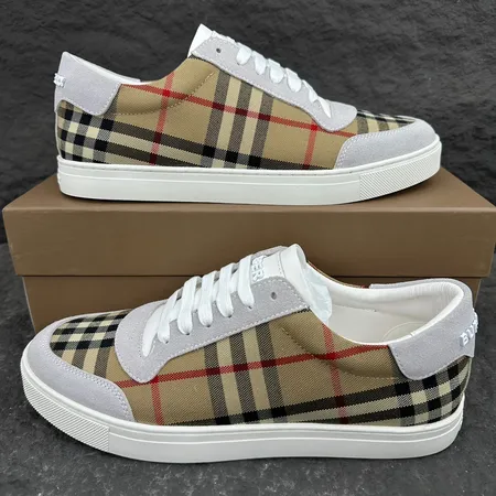 バーバリー ス カジュアルシューズ