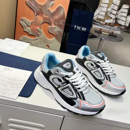 ディオール スニーカー