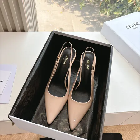 セリーヌ サンダル