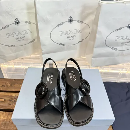 プラダ サンダル
