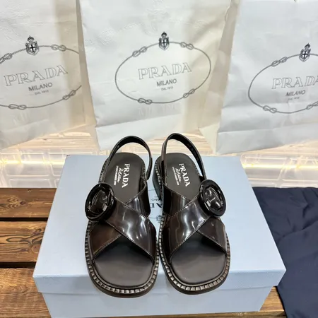 プラダ サンダル