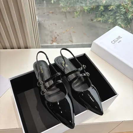 セリーヌ サンダル