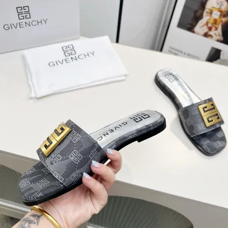 ジバンシィ スリッパ