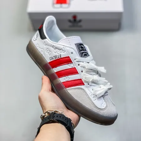 アディダス カジュアルシューズ