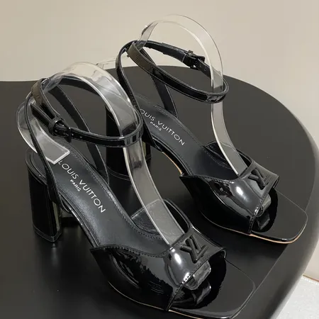 ルイヴィトン サンダル