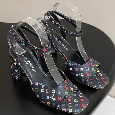 ルイヴィトン サンダル