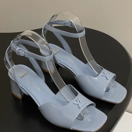 ルイヴィトン サンダル