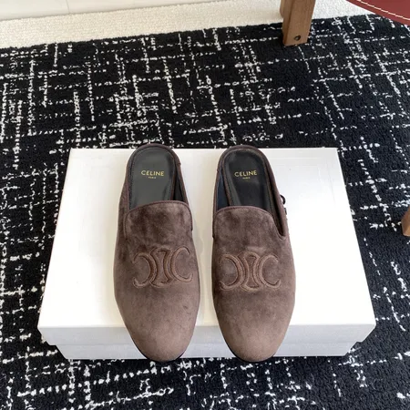 セリーヌ スリッパ
