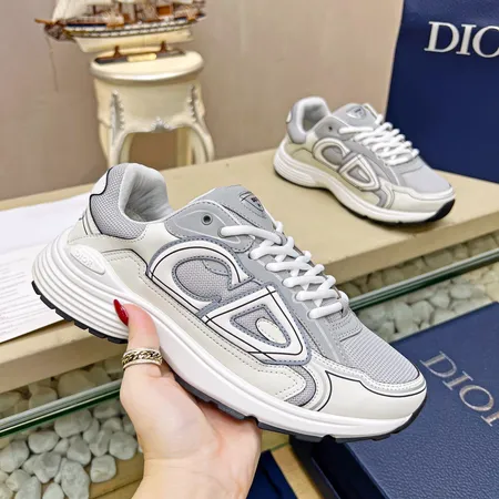 ディオール スニーカー