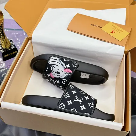 ルイヴィトン スリッパ