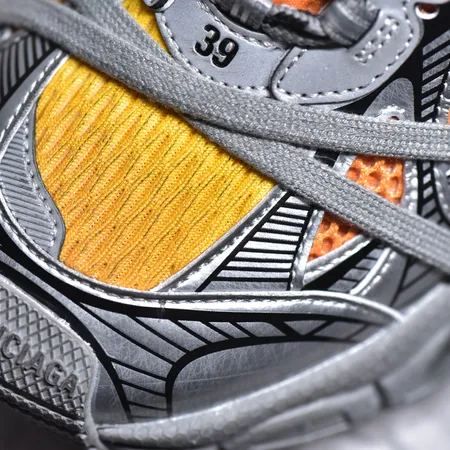 バレンシアガ スニーカー