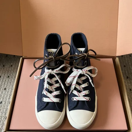 ミュウミュウ カジュアルシューズ