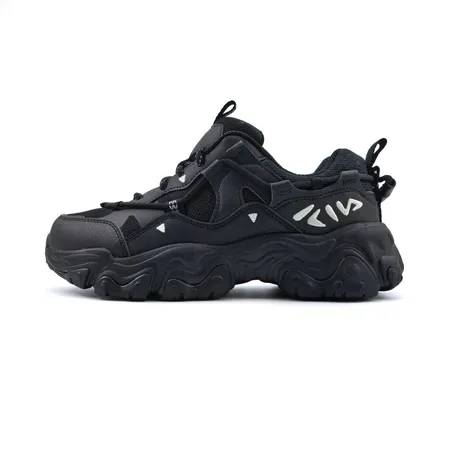 フィラ スニーカー