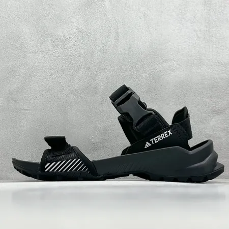 アディダス サンダル