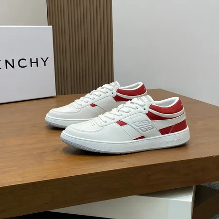 ジバンシィ スニーカー