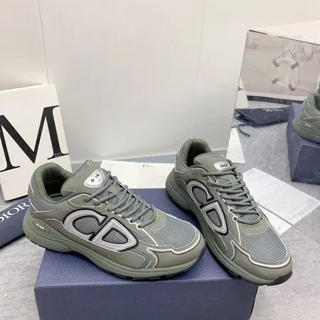 ディオール スニーカー