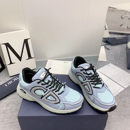 ディオール スニーカー