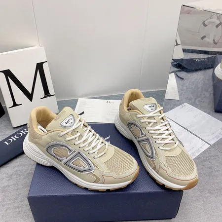 ディオール スニーカー