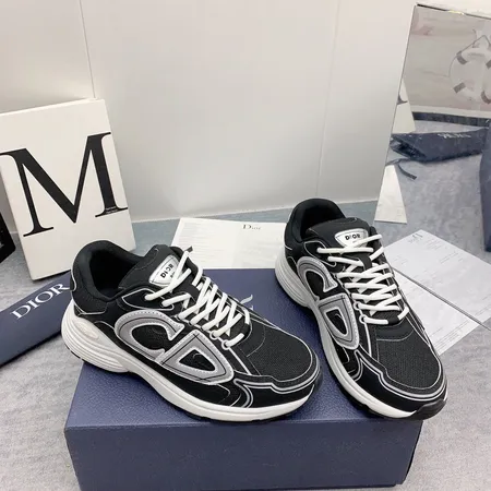 ディオール スニーカー