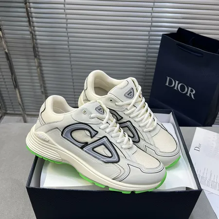 ディオール スニーカー