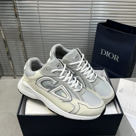 ディオール スニーカー