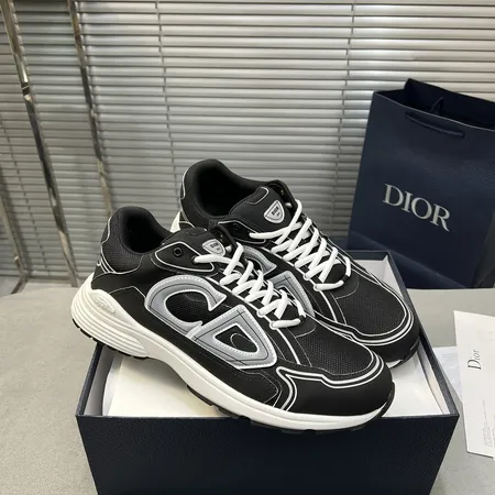 ディオール スニーカー