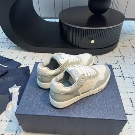 ディオール カジュアルシューズ