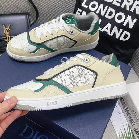 ディオール カジュアルシューズ