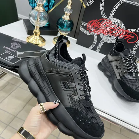 ヴェルサーチ スニーカー