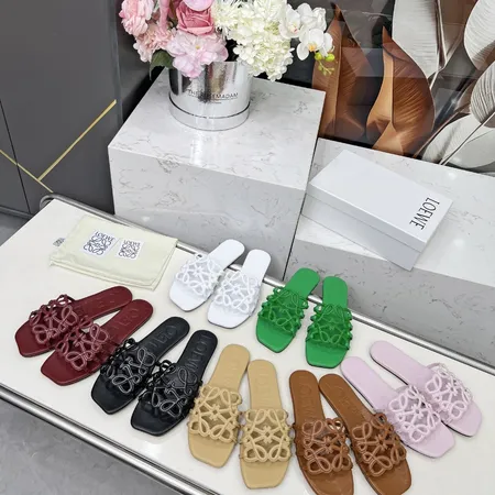 ロエベ スリッパ