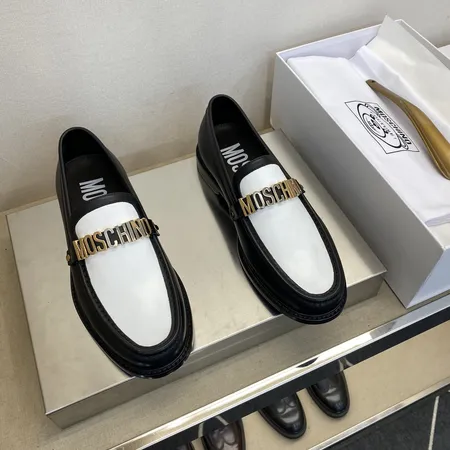 モスキーノ ビジネスシューズ