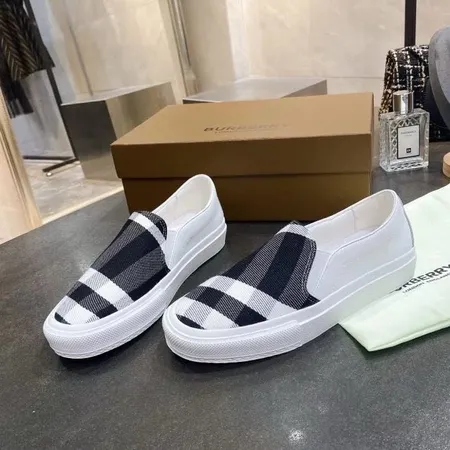 バーバリー ス カジュアルシューズ