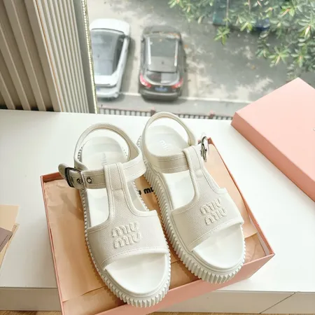 ミュウミュウ サンダル