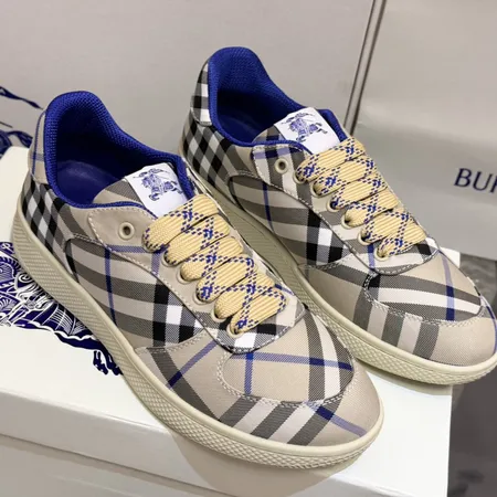 バーバリー ス カジュアルシューズ